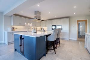 Kitchen- click for photo gallery